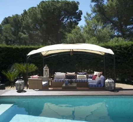 Sleeps 5 Pool Wifi Villa