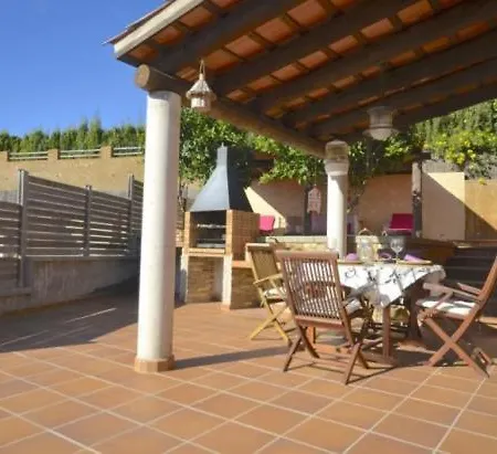 Villa Sleeps 5 Pool Wifi *